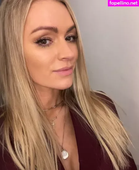 Laura Woods OnlyFans Thumbnail #8ETq26bMLn