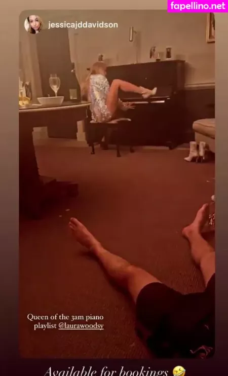 Laura Woods OnlyFans Thumbnail #QWIBWSDK1L