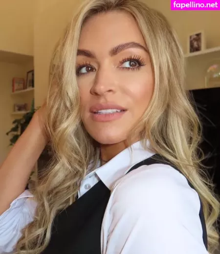 Laura Woods OnlyFans Thumbnail #Yg7Vdeueoz