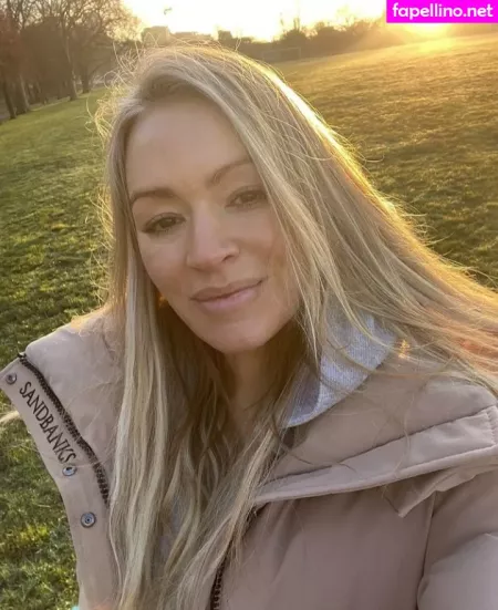 Laura Woods OnlyFans Thumbnail #YxPIr7jQGx