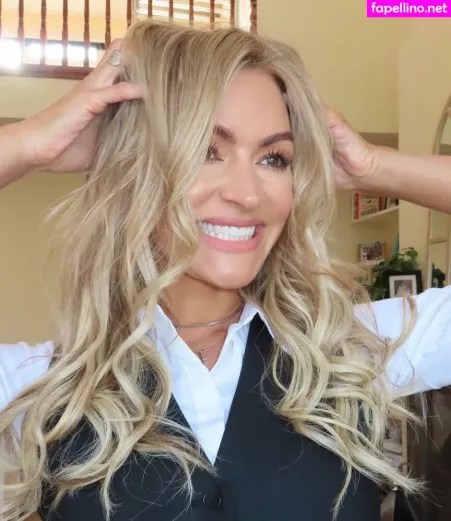 Laura Woods OnlyFans Thumbnail #dnAMpD9e7x