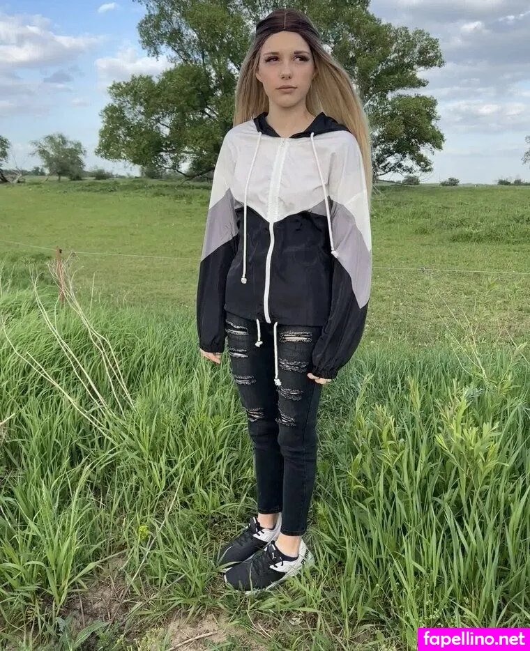 laura-world18, laurasworld_94 Nude Leaked OnlyFans Photo #ExcaGEN1wl