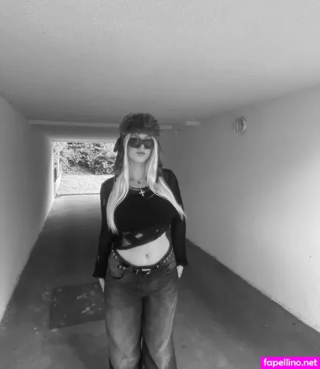 Laura Z57 OnlyFans Thumbnail #6Jem5Ld8eQ