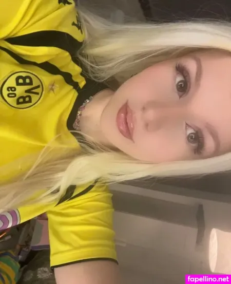 Laura Z57 OnlyFans Thumbnail #7tGjaM9YUw