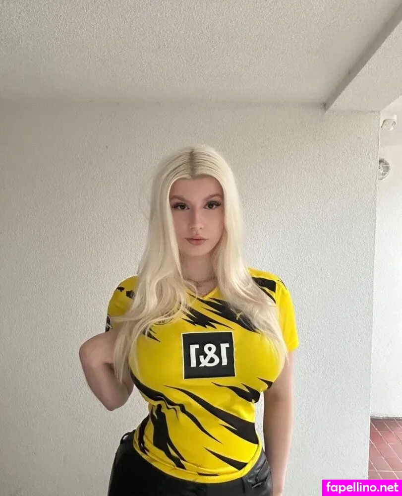 laurachesnok Nude Leaked OnlyFans Photo #89w7Ks9CpM