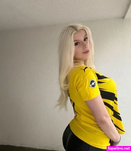 Laura Z57 OnlyFans Thumbnail #LEGB0mtRpU