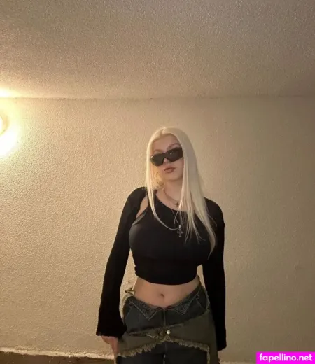 Laura Z57 OnlyFans Thumbnail #g7VSzWCXM0