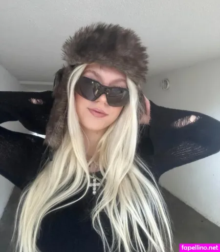 Laura Z57 OnlyFans Thumbnail #tLR9kCMI35