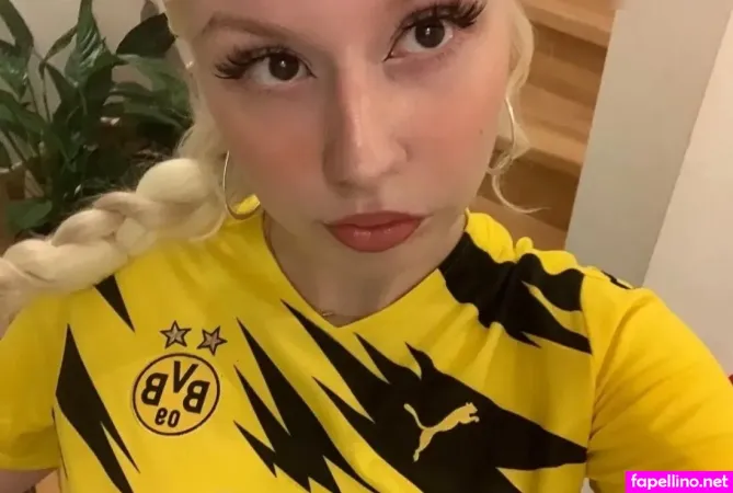 Laura Z57 OnlyFans Thumbnail #x5TlynFM42