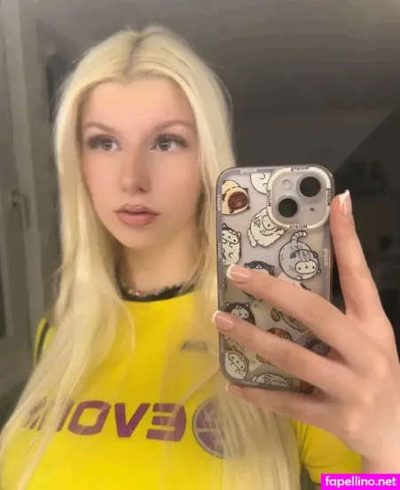 Laura Z57 OnlyFans Thumbnail #ykkVcqUryb
