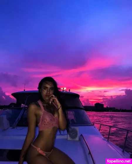 Laura Zarate OnlyFans Thumbnail #0Y3FtQSbEc