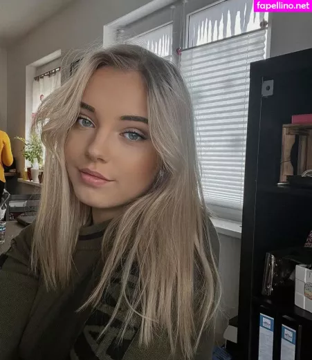 Laura OnlyFans Thumbnail #BRyfGZmDMj