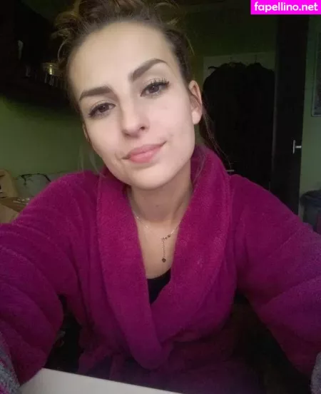 Laura OnlyFans Thumbnail #P0Do8rPnOI