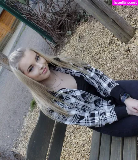 Laura OnlyFans Thumbnail #iU0WvY6apd