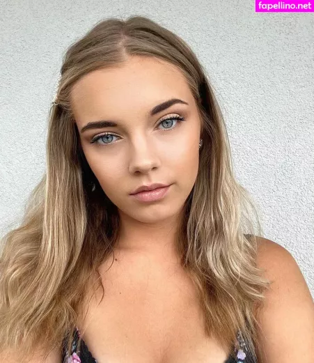 Laura OnlyFans Thumbnail #l4hNRQz3kC