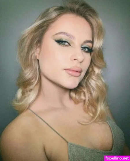 Laura22777 OnlyFans Thumbnail #6WPxRUGnTt