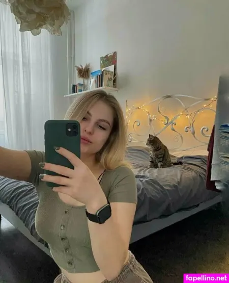 Laura22777 OnlyFans Thumbnail #h6foNHLHFD