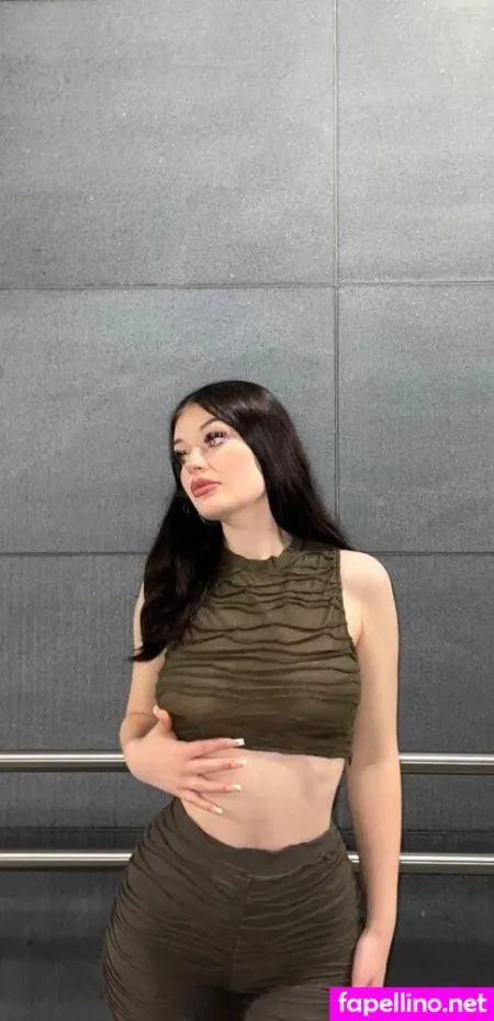 Lauraa Fl OnlyFans Thumbnail #f8k8y95qse