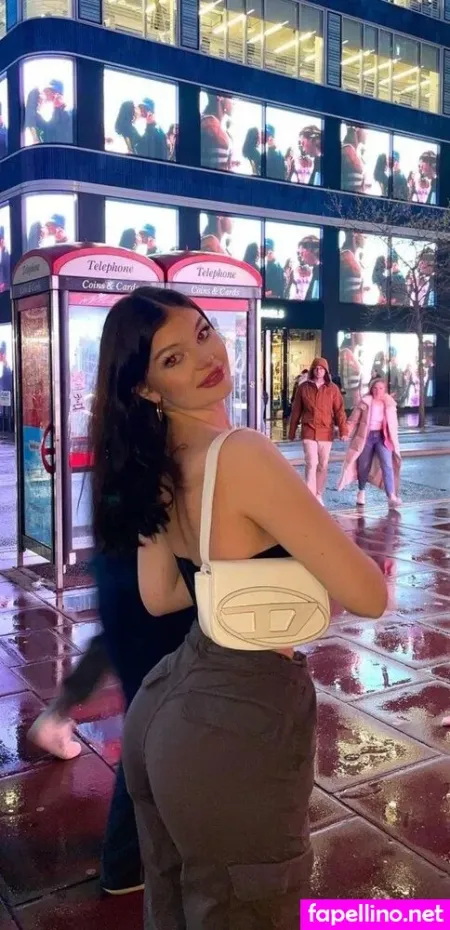 Lauraa Fl OnlyFans Thumbnail #ynVF4jbn49