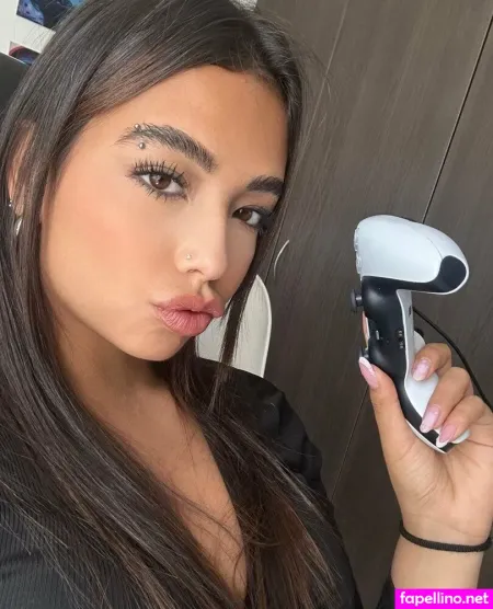 Lauraa Rodriguez OnlyFans Thumbnail #12t3P4ThoF