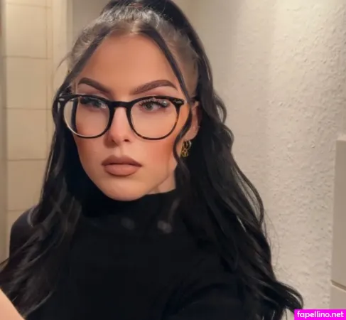 Lauraaasmk OnlyFans Thumbnail #Gmcel3w3US