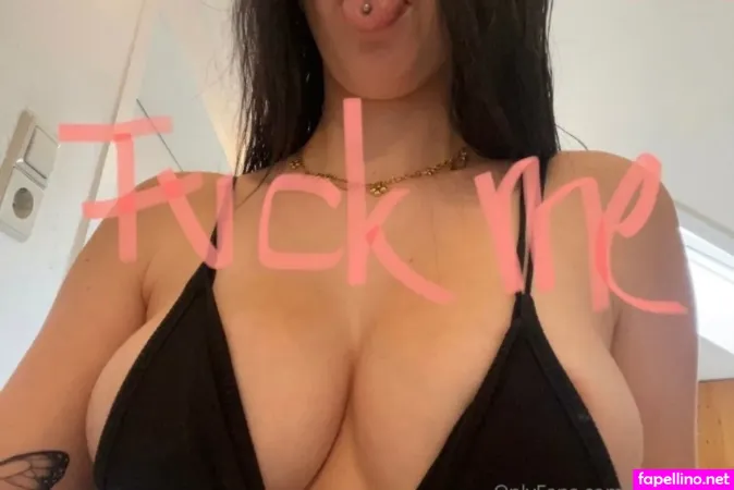 Lauraaasmk OnlyFans Thumbnail #uGE6Bg6kbe