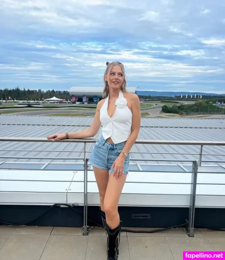 Lauraabla OnlyFans Thumbnail #78ExAQ2cXt