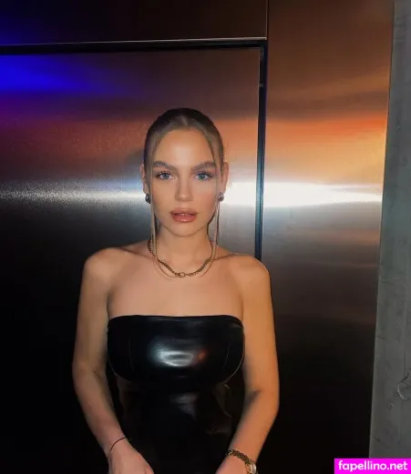 Lauraabla OnlyFans Thumbnail #kHoZS7bWiE