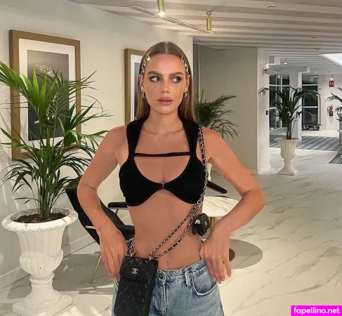 Lauraabla OnlyFans Thumbnail #qpnBzJOvzG