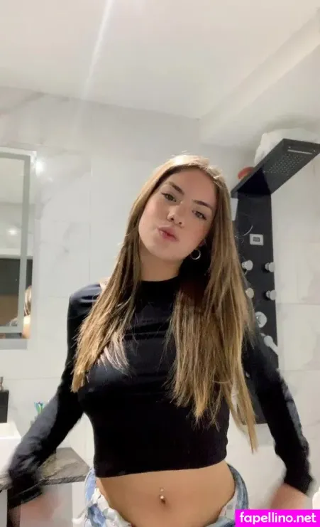 Lauraalguaciil OnlyFans Thumbnail #RAD7rx4fMo