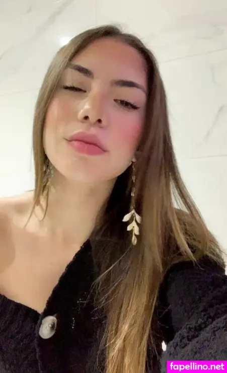 Lauraalguaciil OnlyFans Thumbnail #b2k4JMyWGF