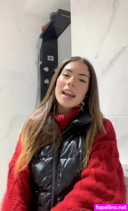 Lauraalguaciil OnlyFans Thumbnail #mHUDZQQnrA