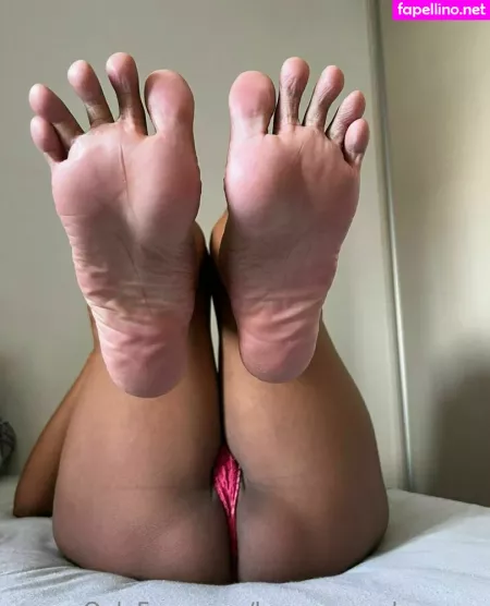 Lauraazevedoqueen OnlyFans Thumbnail #Agx1oM4gr3