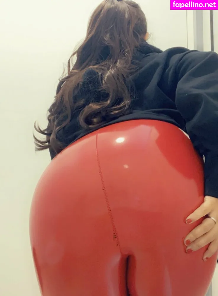 Laurab974 Nude Leaked OnlyFans Photo #r539KMV3OX