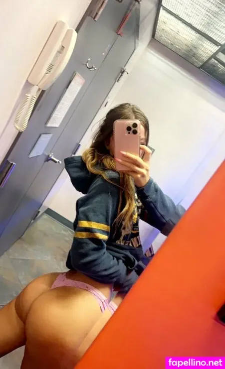 Laurabethany OnlyFans Thumbnail #s2iH8xXRiN