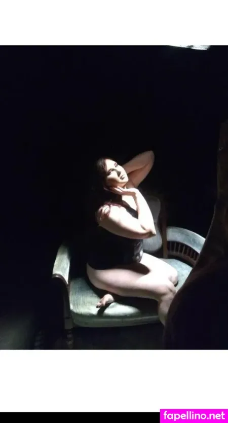 Laurabluebyrd90 OnlyFans Thumbnail #4T9GaYRCNp