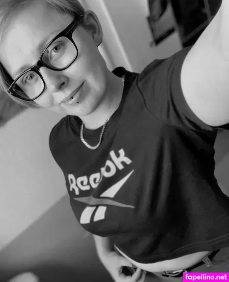 Lauradenise98 OnlyFans Thumbnail #TFw0YvPfFL