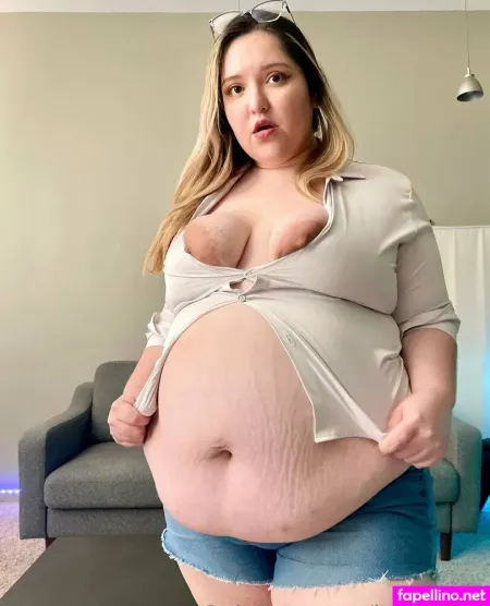 Laurafatty OnlyFans Thumbnail #oDNU3OqBn9
