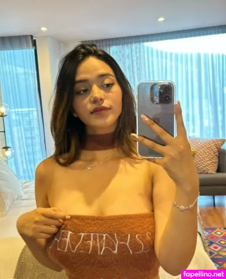 Laurafreex OnlyFans Thumbnail #E2fAd98IqY