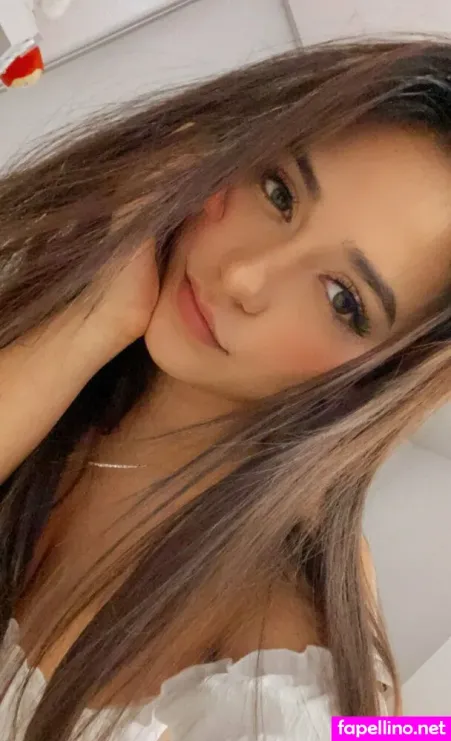 Laurafreex OnlyFans Thumbnail #y3MbJ8FRvz