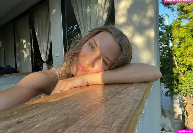 Lauragetshigh OnlyFans Thumbnail #kSJBaNYnkr