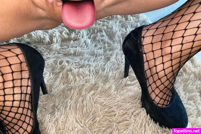 Lauragiraudi69 OnlyFans Thumbnail #5QzqfDQYpl