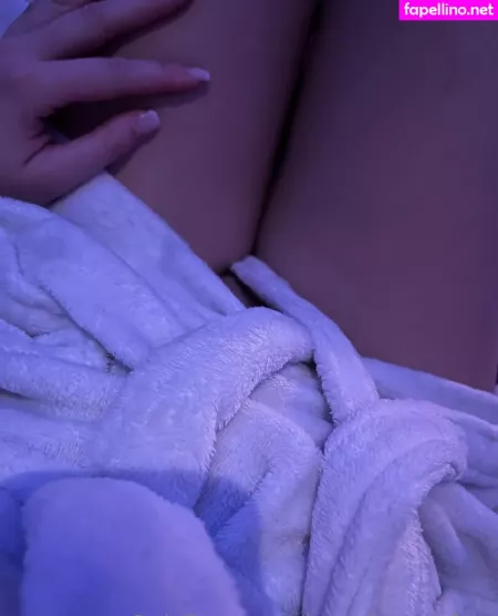Laurahorneyfree OnlyFans Thumbnail #i4UWKqTQcz