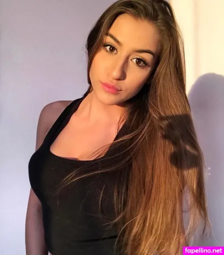 Laurainpictures OnlyFans Thumbnail #bKQGg1qXEo