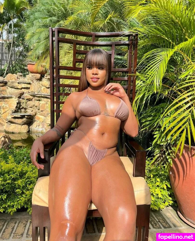 lauraiskindadangerous Nude Leaked OnlyFans Photo #X1MOWVRnY5
