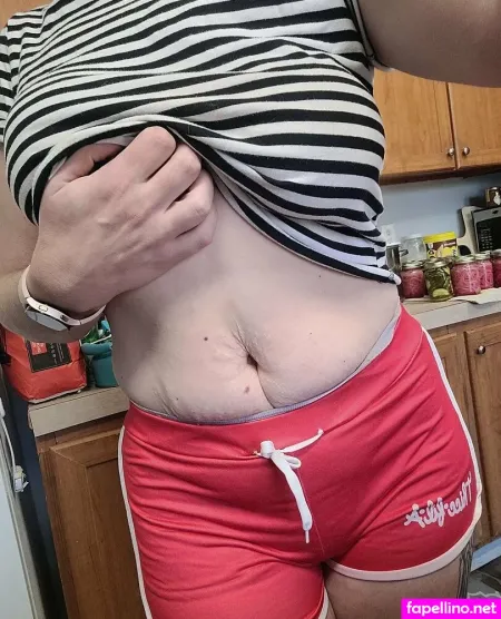 Lauralavender1 OnlyFans Thumbnail #Ka2V1al2wy