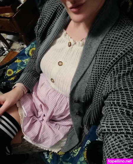 Lauralavender1 OnlyFans Thumbnail #OtGuLzuNMs