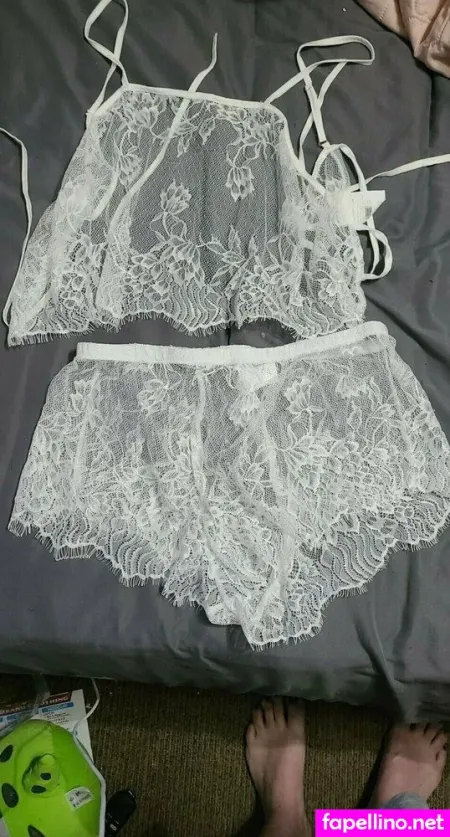 Lauralavender1 OnlyFans Thumbnail #jHymNIBSwL