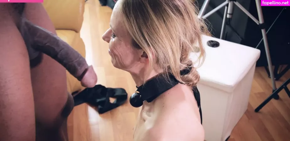 Lauralina OnlyFans Thumbnail #hOOBjjMXqi