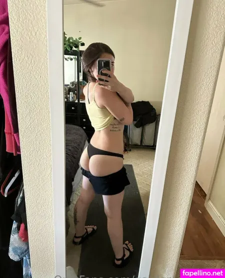 Lauramarie11 OnlyFans Thumbnail #66e3qpR2md
